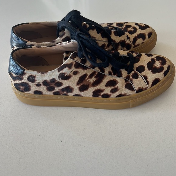 BR Cheetah Size 7 Sneakers - Picture 3 of 8